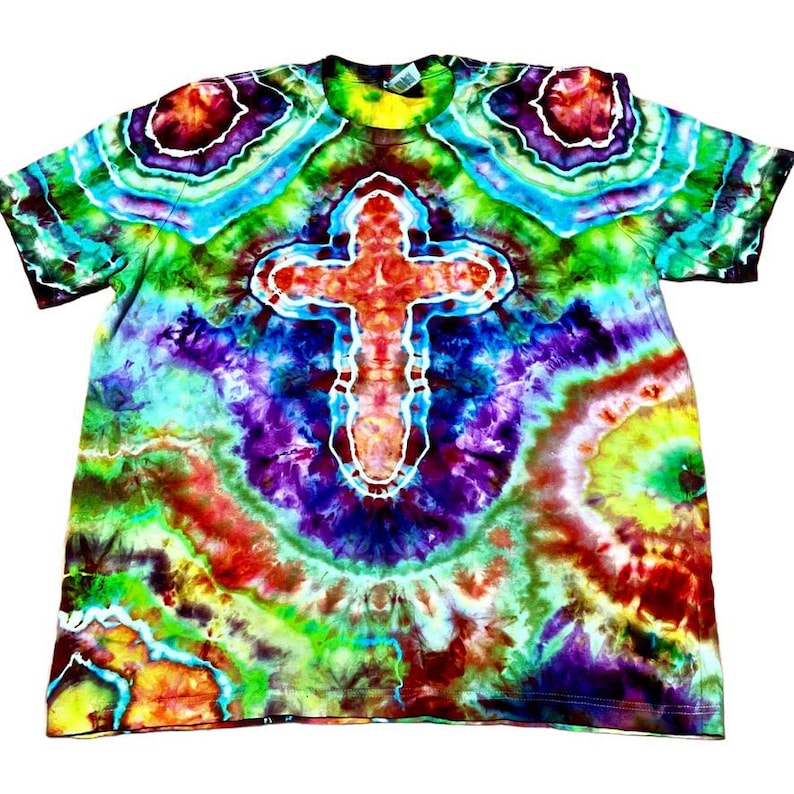 Rainbow Cross & Heart — hand-dyed short sleeve